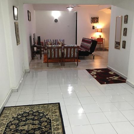 Rb Double Storey Bandar Tasik Selatan Homestay Куала-Лумпур Экстерьер фото