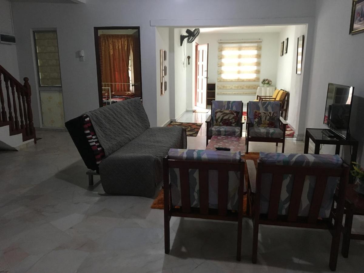 Rb Double Storey Bandar Tasik Selatan Homestay Куала-Лумпур Экстерьер фото